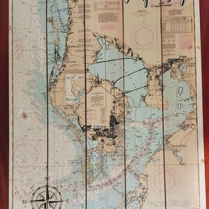 Kaart Tampa Bay Florida in palletstijl met een kompasroos