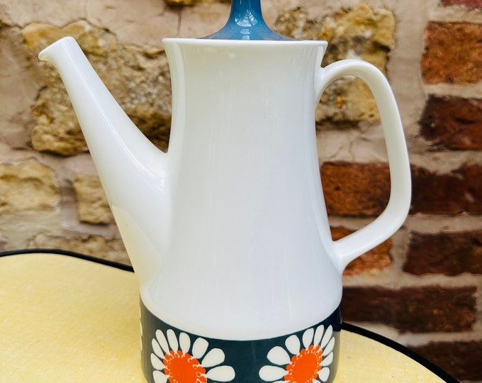 Figgjo Flint Daisy Coffee Pot designed by Turi