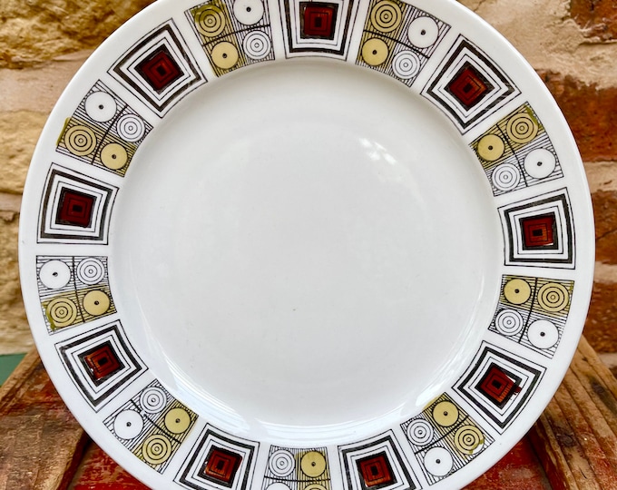 Kathie Winkle Rushstone Plates, Teacups and Saucers for Broadhurst Pottery - in 1970s Rust and Yellow Geometric Design