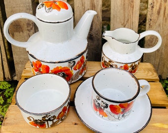 専用です　ミッドウィンター　ストーンヘンジ　スープカップ＆ソーサー4客 未使用品 専用です ミッドウィンター ストーンヘンジ スープカップ＆ソーサー4客