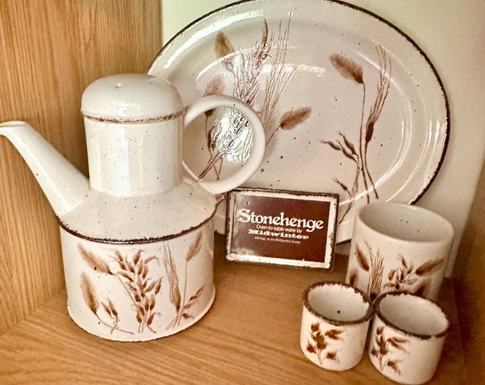 Midwinter Pottery Wild Oats Pattern Tableware from the Stonehenge Range, 1970s, Designed by Eve Midwinter
