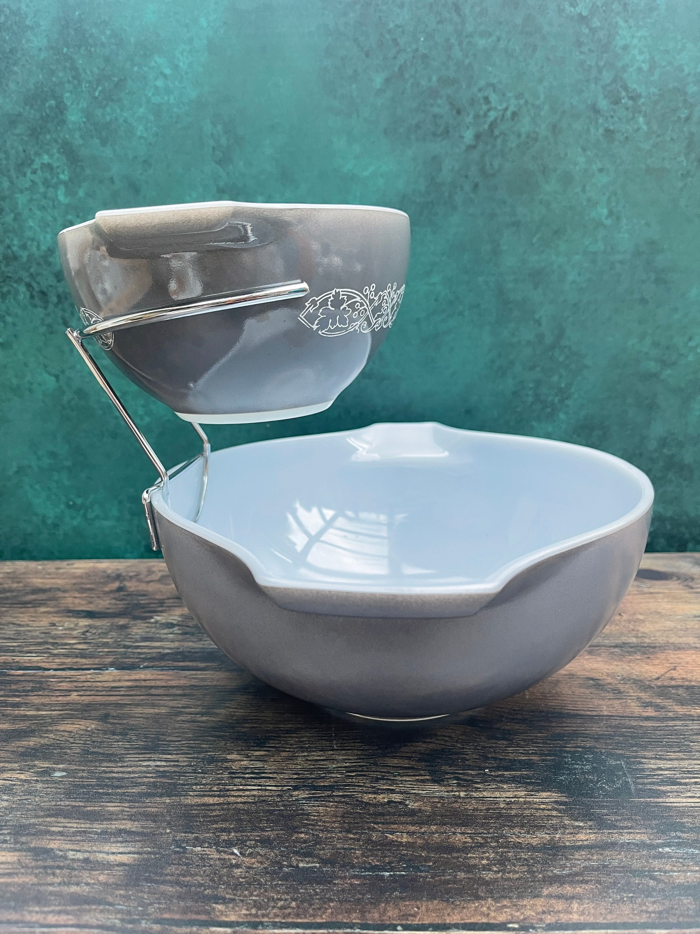 JAJ Pyrex Rare Grey Classics Pattern Mix And Serve Set, Chip & Dip