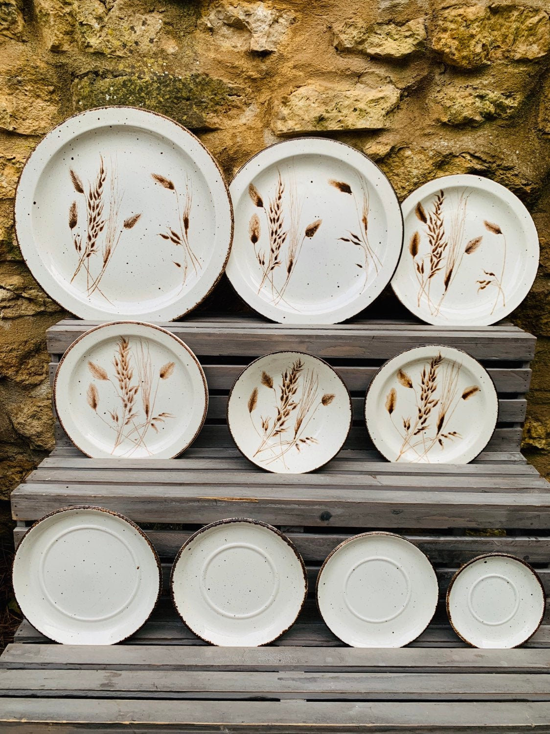 Midwinter Pottery Wild Oats Pattern Tableware from the Stonehenge Range ...