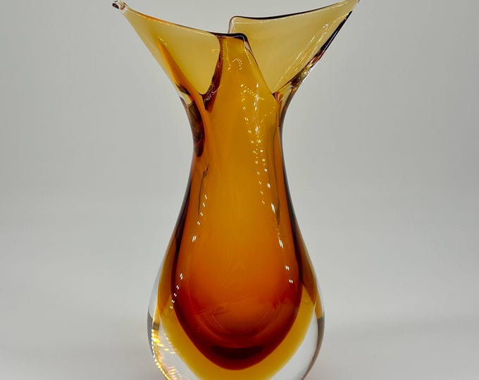 Formia Vetri di Murano Vase, Substantial 11" Heavy Fishtail Sommerso Glass in Honey Shades of Amber