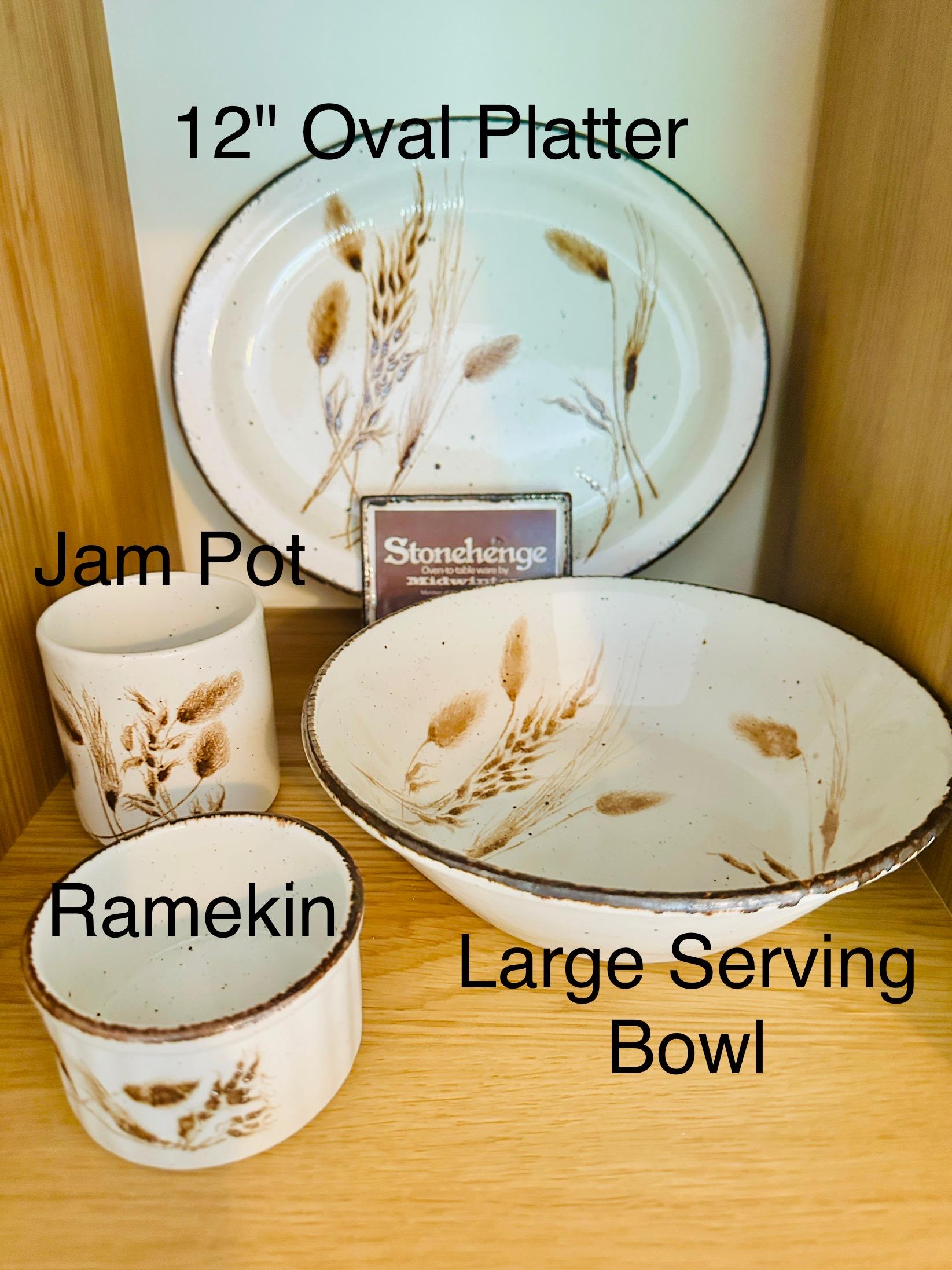 Midwinter Pottery Wild Oats Pattern Tableware from the Stonehenge