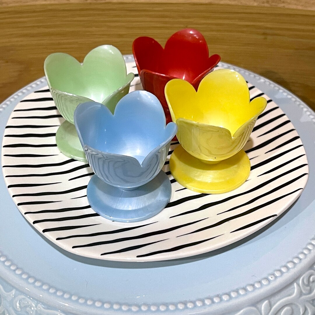 Colourful Plastic Egg Cups Vintage 1960s Set of Four Etsy