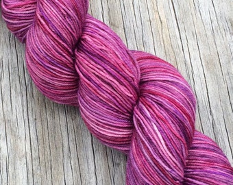 Superwash Nylon Sock Yarn MIXED BERRY JAM - Hand Dyed Merino Wool Fingering Weight Yarn - Pink and Purple Hand Dyed Yarn for Knitting