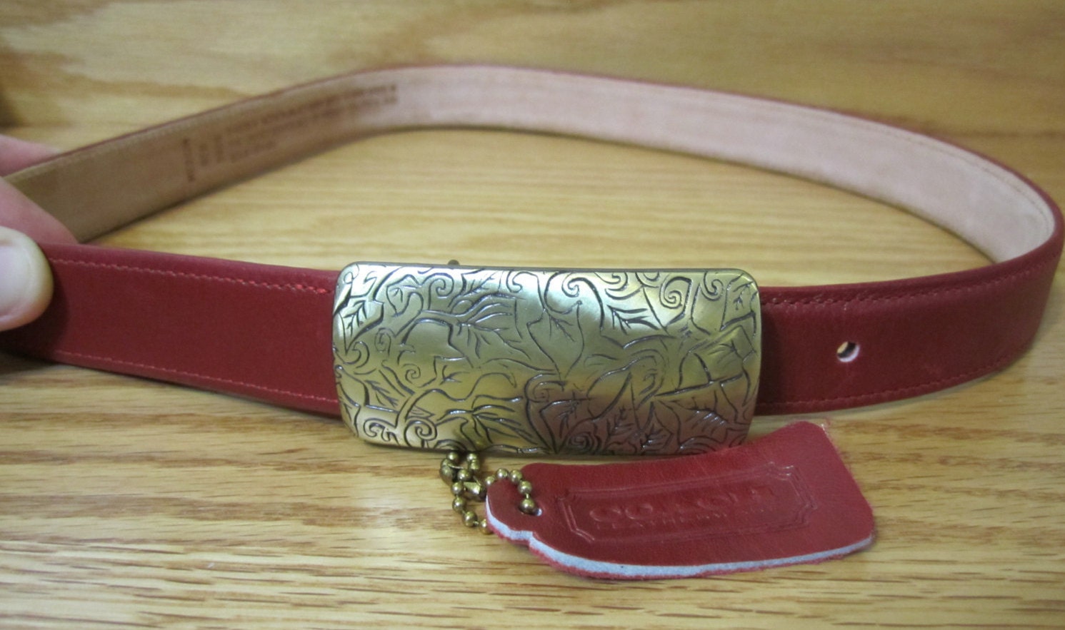COACH Vintage 90\'s Style 2800 Genuine Leather Brass Buckle Belt Red Small Coach Red Belts for Women for sale | eBay main image 2