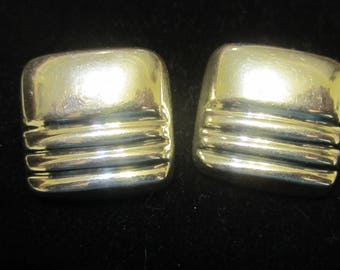 VTG .925 Sterling Silver Handcrafted Clip On Earrings Made in Mexico weighs 13 grams