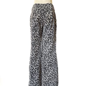 Vintage 70s Gray Leopard Print Low Rise Bell Bottom Flare Pants SM
