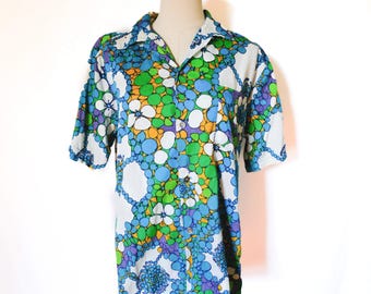 Vintage 60s Psychedelic Green Blue White Abstract Print Button Up Shirt SM