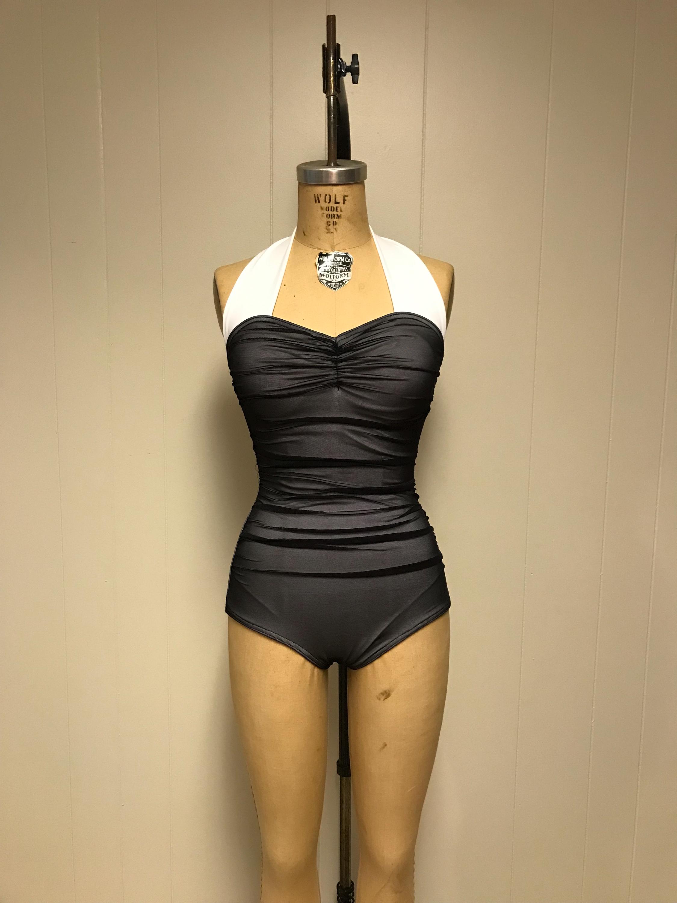 Ameri VINTAGE HOLEONEPIECE SWIMWEAR Sサイズ Ameri VINTAGE HOLEONEPIECE SWIMWEAR Sサイズ Ameri VINTAGE