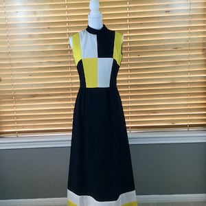 Vintage Checkered Womens Long Sleeveless Dress