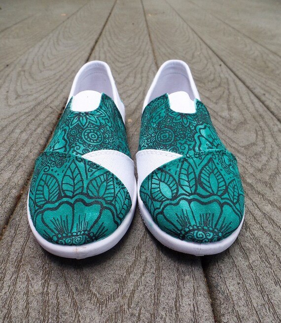 Diseñoalheña floral. Veridian. Slipons para requisitos particulares, personalizada de zapatos de mujer. Hecho a mano, pintado a mano. Por encargo, Diseñoalheña floral. Veridian. Slipons para requisitos particulares, personalizada de zapatos de mujer. Hecho a mano, pintado a mano. Por encargo,