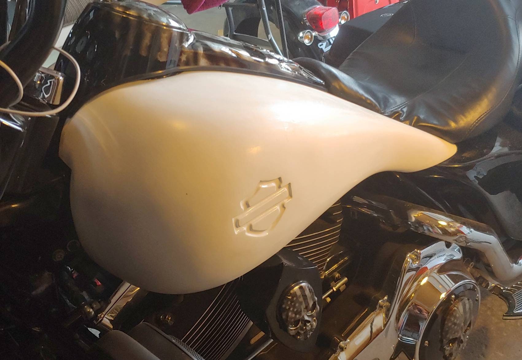 harley fuel tank service cover
