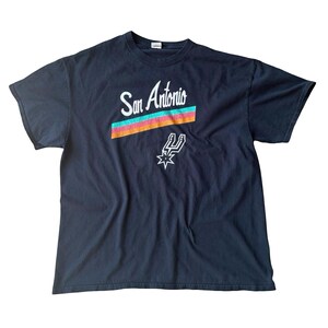 Size XL Vintage 90’s San Antonio Spurs T-Shirt // Kickapoo Lucky Eagle Casino Hotel