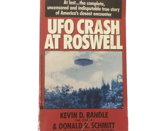 UFO CRASH At ROSWELL Buch von Kevin D. Randle und Donald R. Schmitt