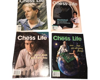 Vintage-Paket mit 4 Chess Life-Magazinen - Jan, Aug, Okt, Dez 1999