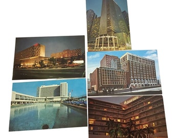 Vintage Set mit 5 neuen Postkarten von der Stadt/Gebäude.