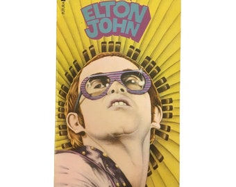 Elton John Taschenbuch von Cathi Stein