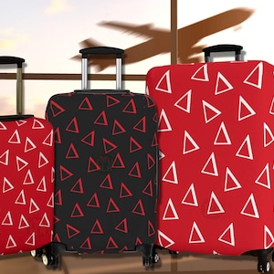 Funda de equipaje con la letra griega Delta / Regalo de iniciación para hermanas de Sorority Line / Artículos para convenciones de viaje para reuniones de hermandades / Accesorios para maletas rojas