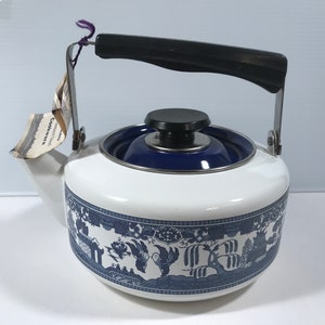 Vintage Blue Willow TEA KETTLE Howard Holt Porcelainized Steel Enamelware 1960&#39;s