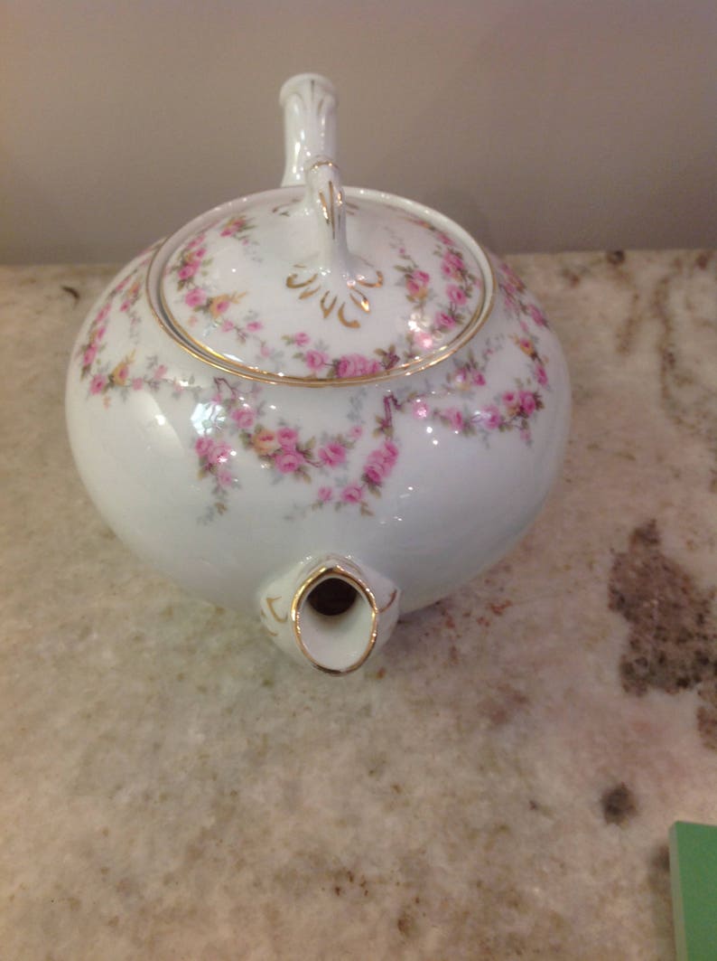 Royal Schwarzburg China RSC15 Teapot Pink Rose Garland Design c.1915