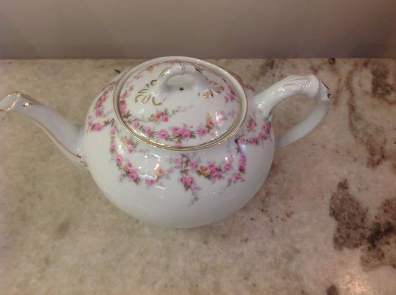 Royal Schwarzburg China RSC15 Teapot Pink Rose Garland Design c.1915