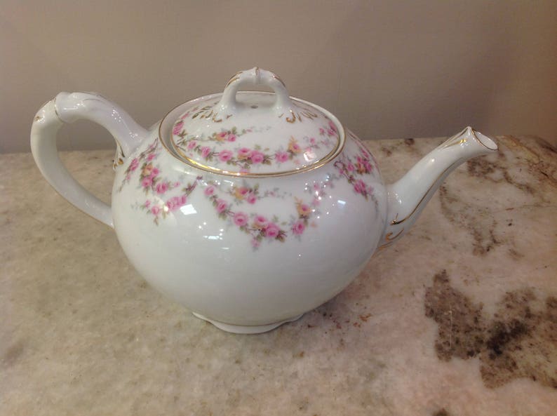 Royal Schwarzburg China RSC15 Teapot Pink Rose Garland Design c.1915