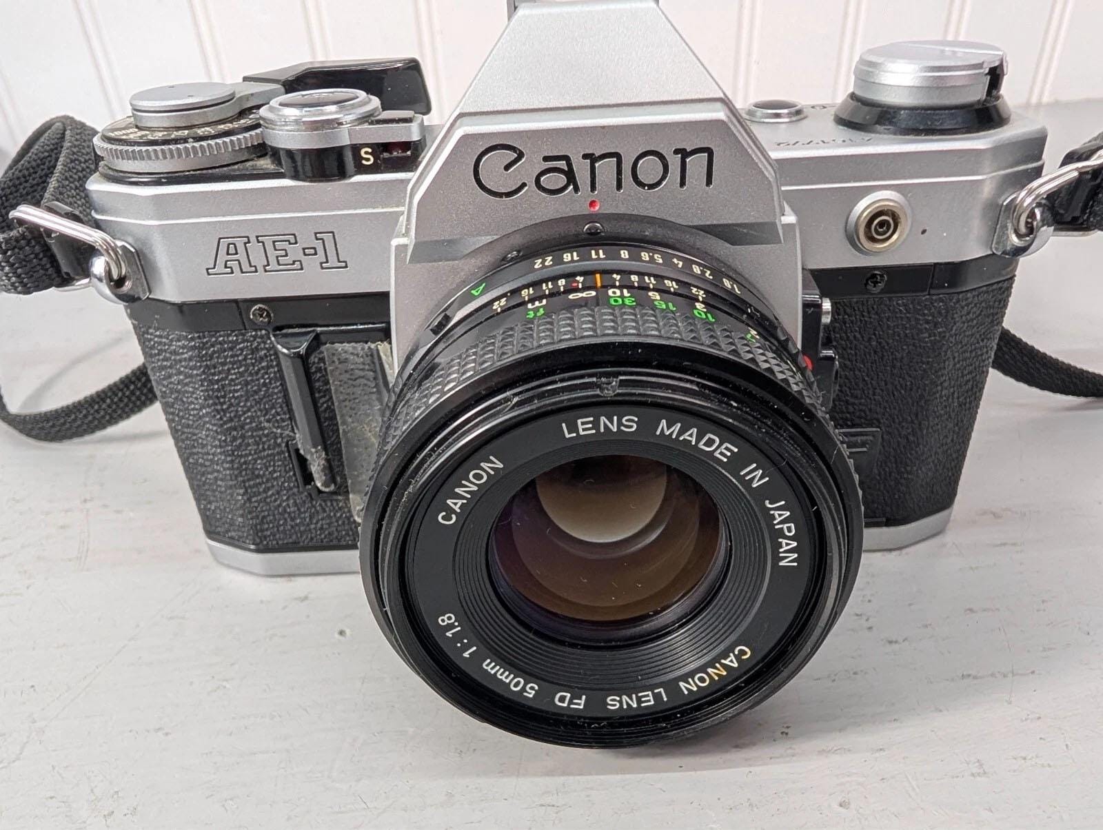 CANON AE-1   ZOOMLENS パワーワインダー　ストロボ付 Canon AE-1 PROGRAM／パワーワインダー A2(キヤノン) - 中古