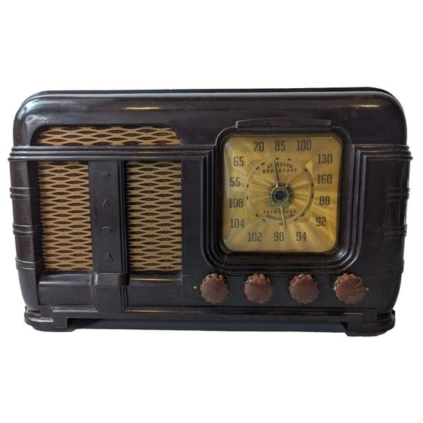 Fada Art Deco Bakelite Tube Radio 790 Rich Brown With Brass Tone Dial Works Comp