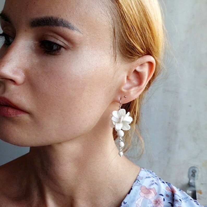White flowers earrings, hydrangea earrings, bridal earrings image 3