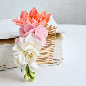 Floral hair comb image 3
