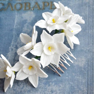Floral headpiece, white headpiece, bridal hair image 1
