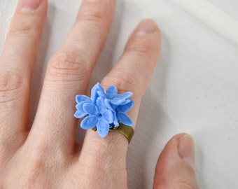 Blue Garden Delight: Handcrafted Blue Flowers Ring