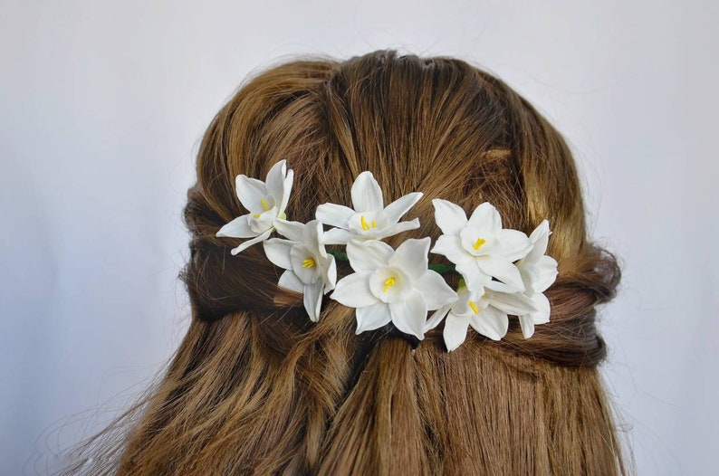 Floral headpiece, white headpiece, bridal hair image 4