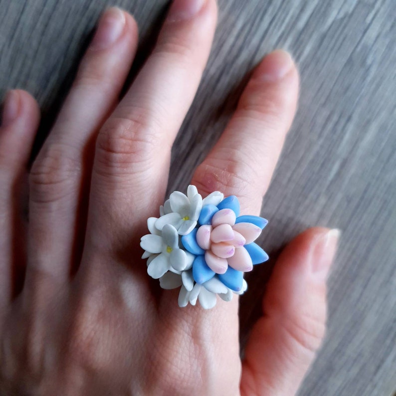 Anillo floral para mujer, anillo suculento, anillo de flores de arcilla imagen 1