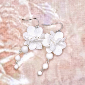 White flowers earrings, hydrangea earrings, bridal earrings image 5