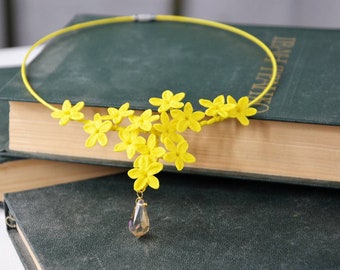 Sunny Yellow Blooms Necklace, Jasmine flowers necklace