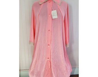 NWT Vanity Fair Peignoir Lingerie Nylon Lace Lightweight Button Pink Robe Sz 38