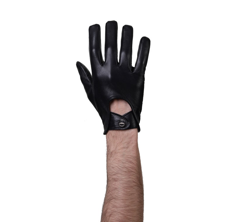 Altezzoso Mostro Black Crocodile Embossed Leather Driving Gloves for Men Black