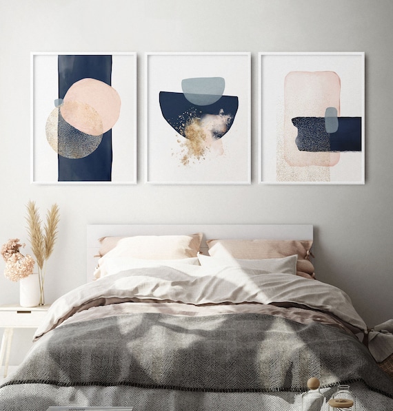 Featured image of post Bedroom Wall Art Above Bed Decor Modern / The large painting serves as the focal point in the room, while the sleek, simple, and modern.