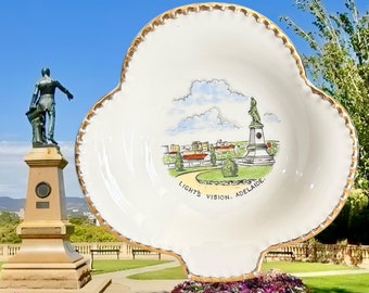 Westminster Fine China Australia vintage 1960s souvenir Light's Vision Adelaide 11cm shamrock nuts or sweets dish