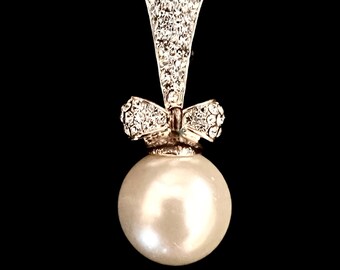 Art Deco revival faux pearl and crystal vintage 1980s upcycled brooch