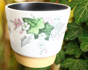 Made in England vintage 1980s demitasse small bone china tea cup tumbler without handle ivy design