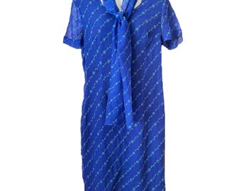Liz Davenport vintage 1980s size 10 pure silk cobalt blue knee length dress with scarf
