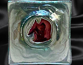 Studio art glass 9.5cm square small plate with red fish inset detail vintage 1980s