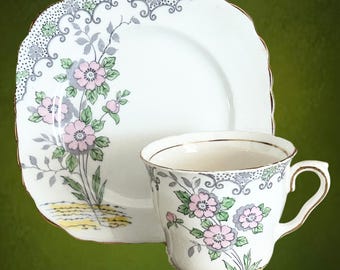 Duos, Trios & Teapots