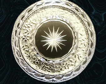 Sarah Coventry vintage 1960s round silvertone starburst style brooch pin