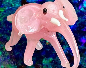 Handblown Venetian pink glass mini elephant figurine vintage 1980s